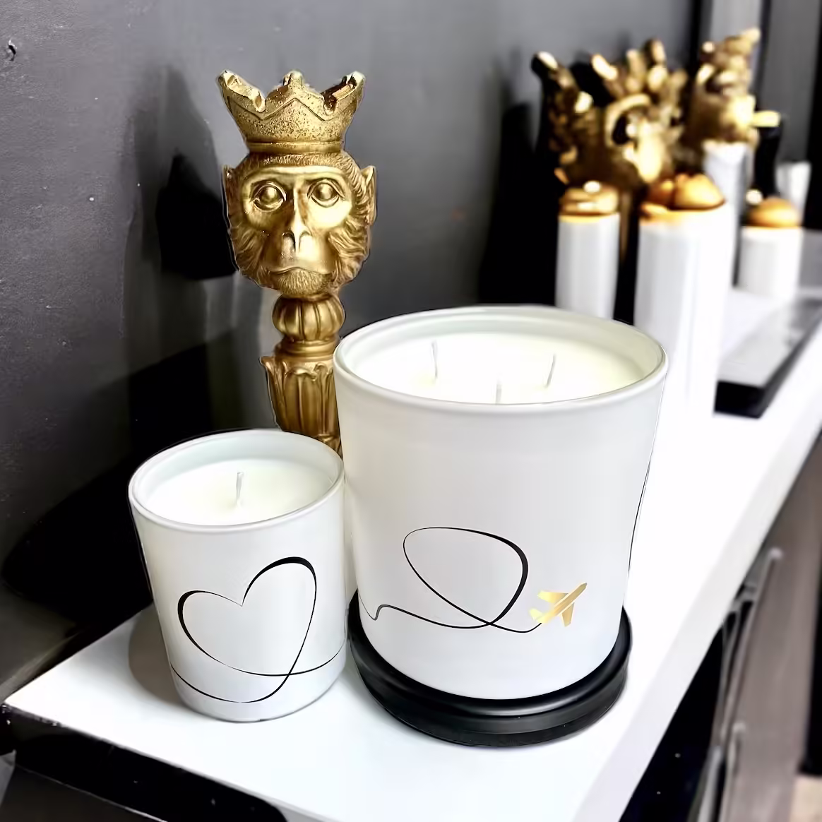 AromaHoliday World of Scents Luxury Scented Glass Candles by AromaHoliday Black White Gold